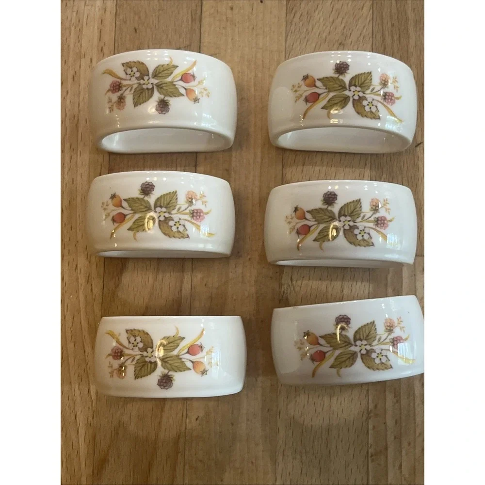 Set of 6 Marks & Spencer Vintage 1980s Field Flowers Design Napkin Rings